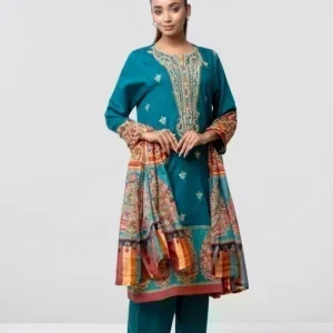 Relaxed Fit Embroidered Jacquard Three-Piece